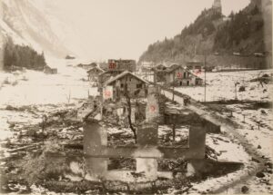 Il centro del paese di Mitholz distrutto, gennaio 1948